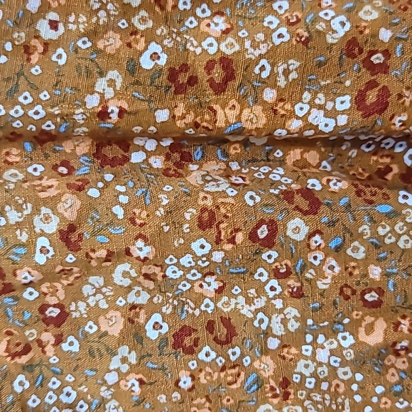 NWT Floral Tank (1X) - Picture 6 of 6